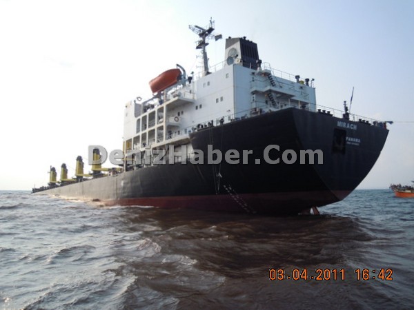 Türk Gemisi Hindistan&#039;da Batıyor